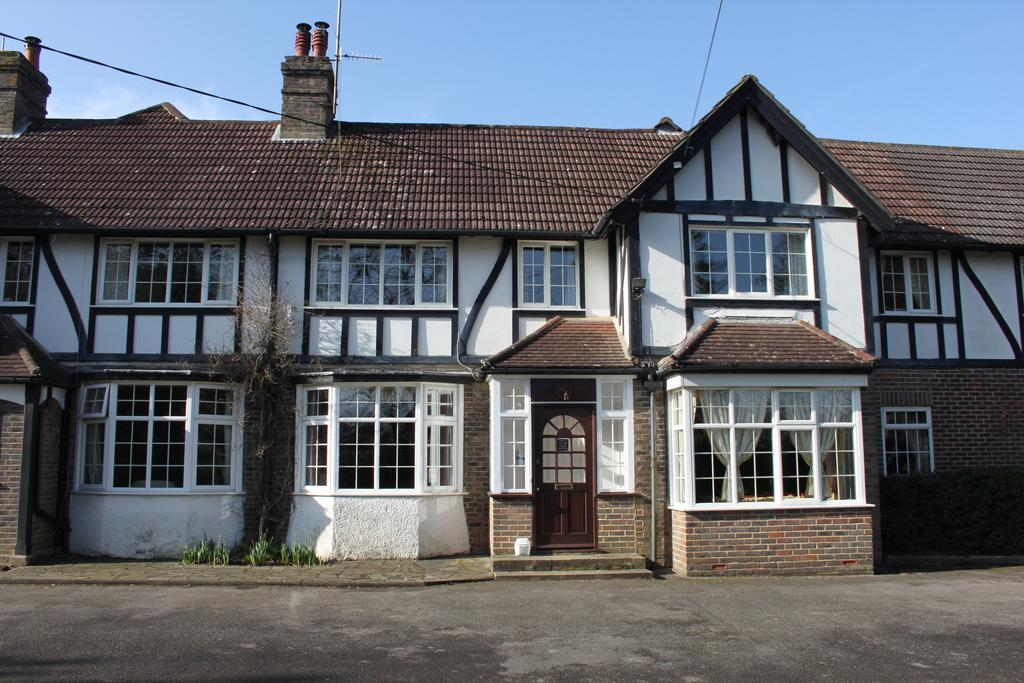 The Manor House Bed & Breakfast Crawley  Exterior photo